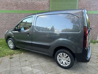 Voertuigafbeelding 2