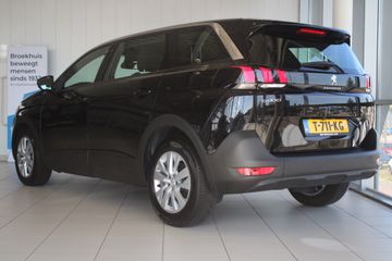 Voertuigafbeelding 6