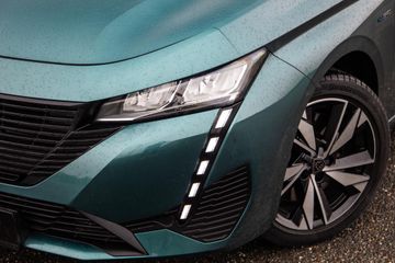 Voertuigafbeelding 3