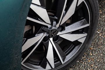 Voertuigafbeelding 4