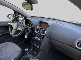 Voertuigafbeelding 12