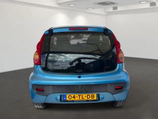 Voertuigafbeelding 5