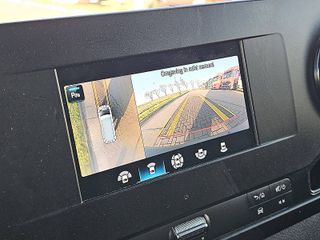 Voertuigafbeelding 12