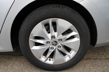 Voertuigafbeelding 7