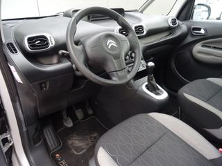 Voertuigafbeelding 14