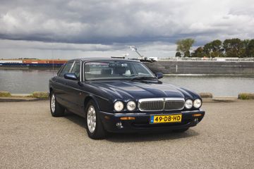 Voertuigafbeelding 3