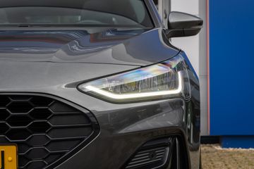 Voertuigafbeelding 3