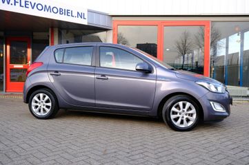 Voertuigafbeelding 3