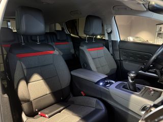 Voertuigafbeelding 21