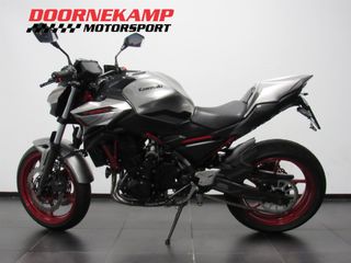 Voertuigafbeelding 3