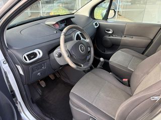 Voertuigafbeelding 7