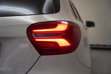 Voertuigafbeelding 37