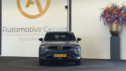 Voertuigafbeelding 9