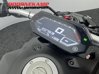 Voertuigafbeelding 16