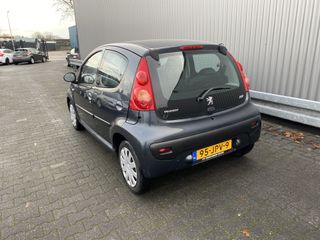 Voertuigafbeelding 15