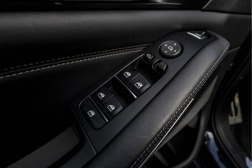 Voertuigafbeelding 36