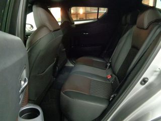 Voertuigafbeelding 8