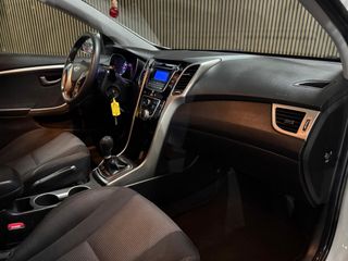 Voertuigafbeelding 8