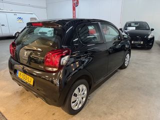 Voertuigafbeelding 4