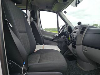 Voertuigafbeelding 6