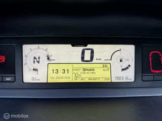 Voertuigafbeelding 12