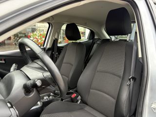 Voertuigafbeelding 8