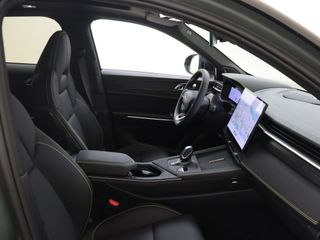 Voertuigafbeelding 12