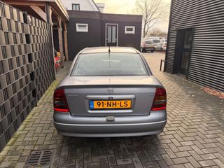 Voertuigafbeelding 3