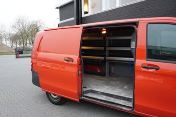 Voertuigafbeelding 8