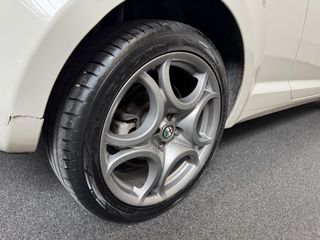 Voertuigafbeelding 23