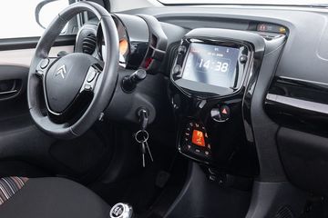 Voertuigafbeelding 2