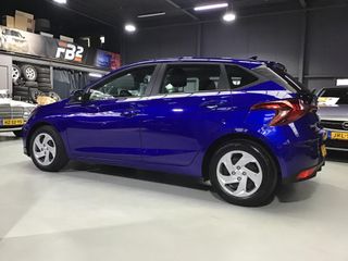 Voertuigafbeelding 2