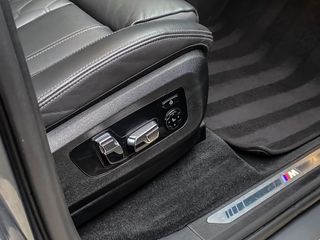 Voertuigafbeelding 106