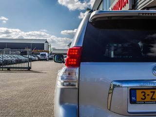 Voertuigafbeelding 8