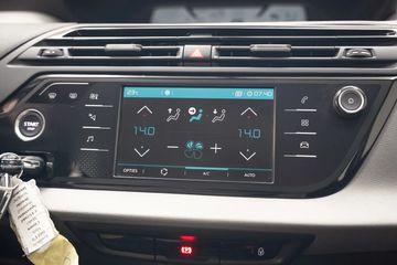 Voertuigafbeelding 7