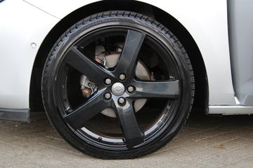 Voertuigafbeelding 8