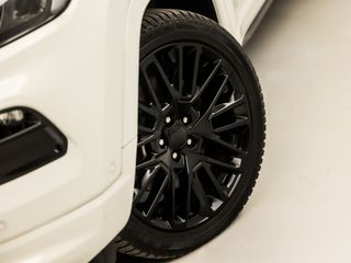 Voertuigafbeelding 12