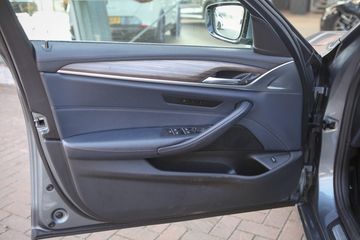 Voertuigafbeelding 4