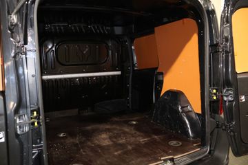 Voertuigafbeelding 12