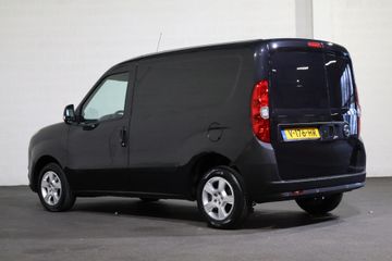 Voertuigafbeelding 6