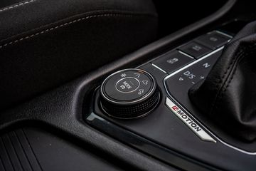 Voertuigafbeelding 25