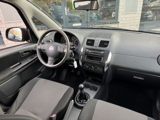 Voertuigafbeelding 16