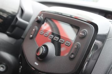 Voertuigafbeelding 8