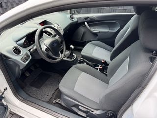 Voertuigafbeelding 8