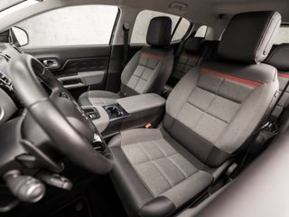 Voertuigafbeelding 16