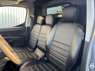 Voertuigafbeelding 12