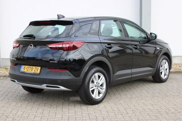 Voertuigafbeelding 2