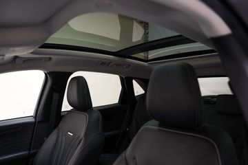 Voertuigafbeelding 4