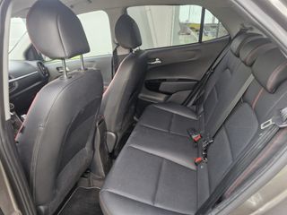 Voertuigafbeelding 24