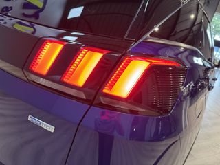 Voertuigafbeelding 10